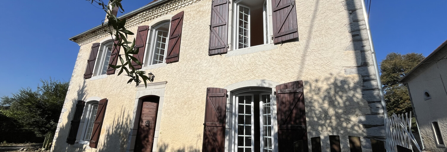 Maison 5 Pièces 130 m² à louer à Barraute-Camu (64390)