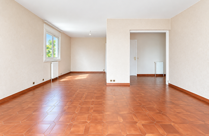 A deux pas de Lyon 5,  appartement traversant, lumineux et fonctionnel au dernier étage — photo 3
