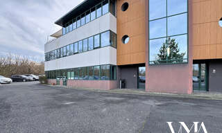 Bureau  100 m² à louer à Lissieu (69380)