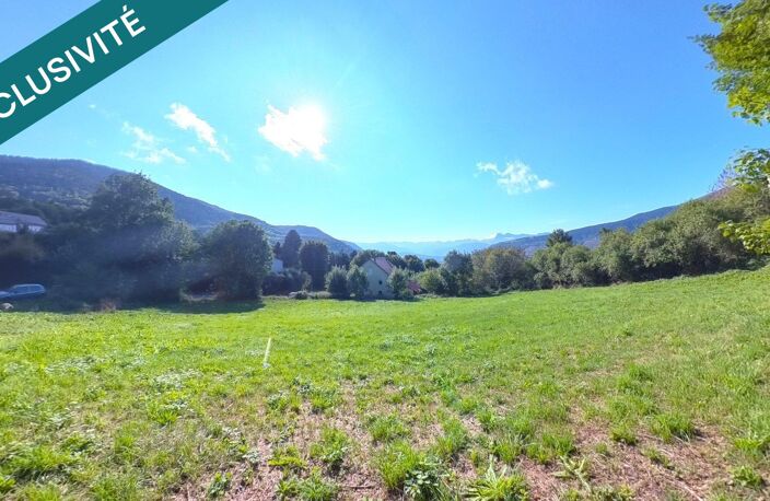 Terrain constructible de 1078m² — photo 3