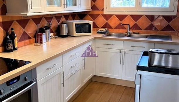 Appartement 3 pièces  à louer Hyères 83400