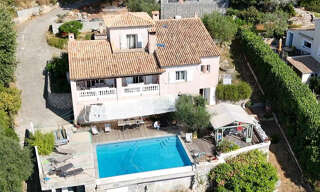 Maison 7 Pièces 210 m² à vendre à Gattières (06510)