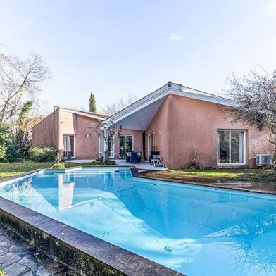 Maison 7 pièces 675315 €