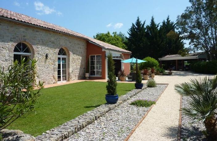 Maison en pierre de 11 pièces principales — photo 2