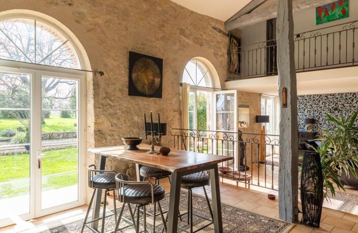 Maison en pierre de 11 pièces principales — photo 4