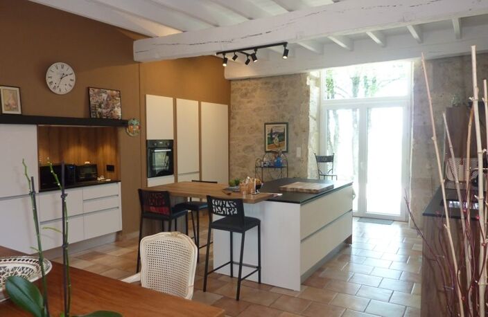 Maison en pierre de 11 pièces principales — photo 5