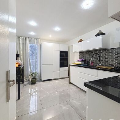 Appartement 6 pièces 190000 €