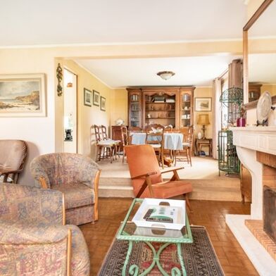 Maison 7 pièces 337920 €