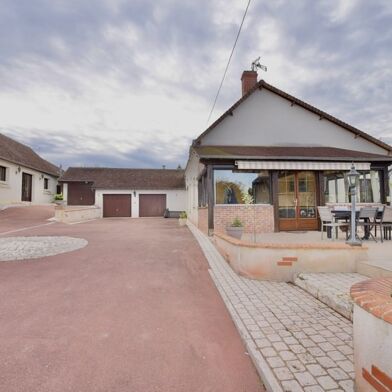 Maison 7 pièces 369600 €