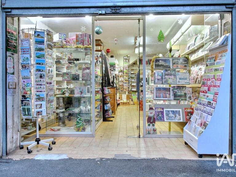 Vente Local d'activités 63 m&sup2; — photo 1