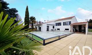 Maison 6 Pièces 176 m² à vendre à Saint-Martin-la-Pallu (86380)