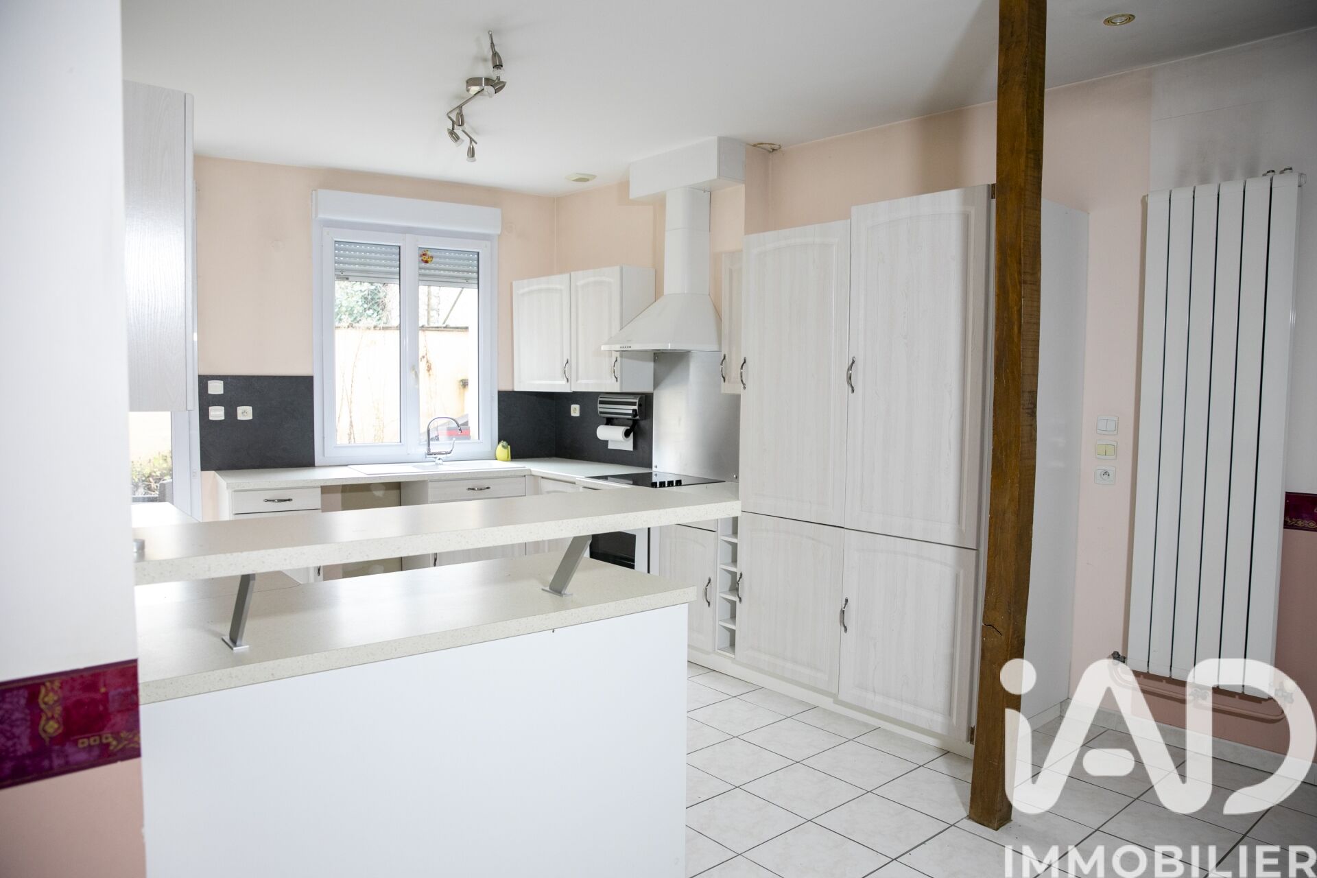 Chalons-En-Champagne - 347m² - 1p.