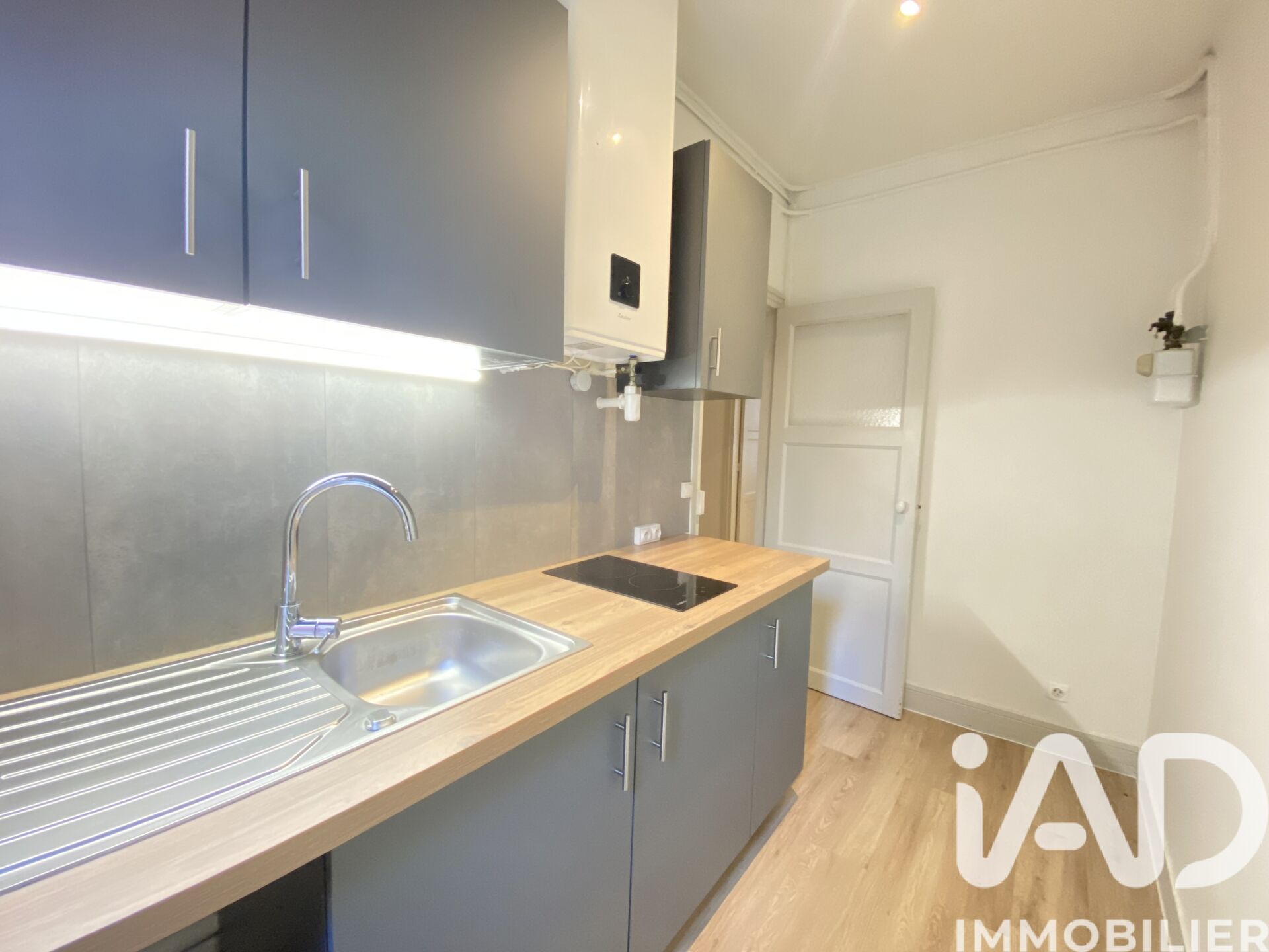Vente Appartement 1 pièce - Photo 2