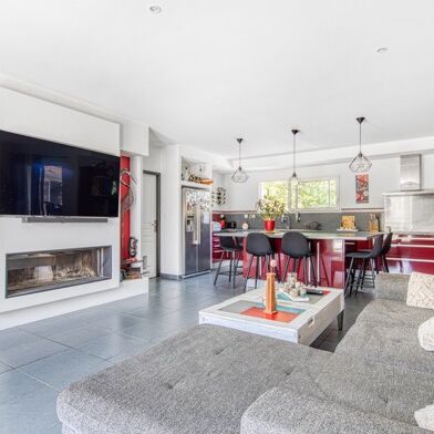 Maison 5 pièces 579000 €