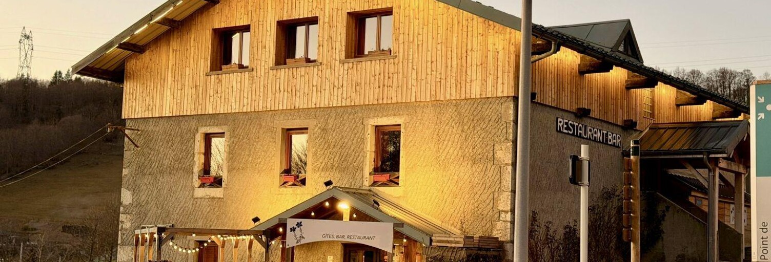 Commerce  320 m² à vendre à Chézery-Forens (01410)