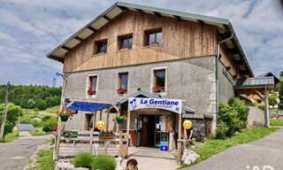 Commerce  320 m² à vendre à Chézery-Forens (01410)