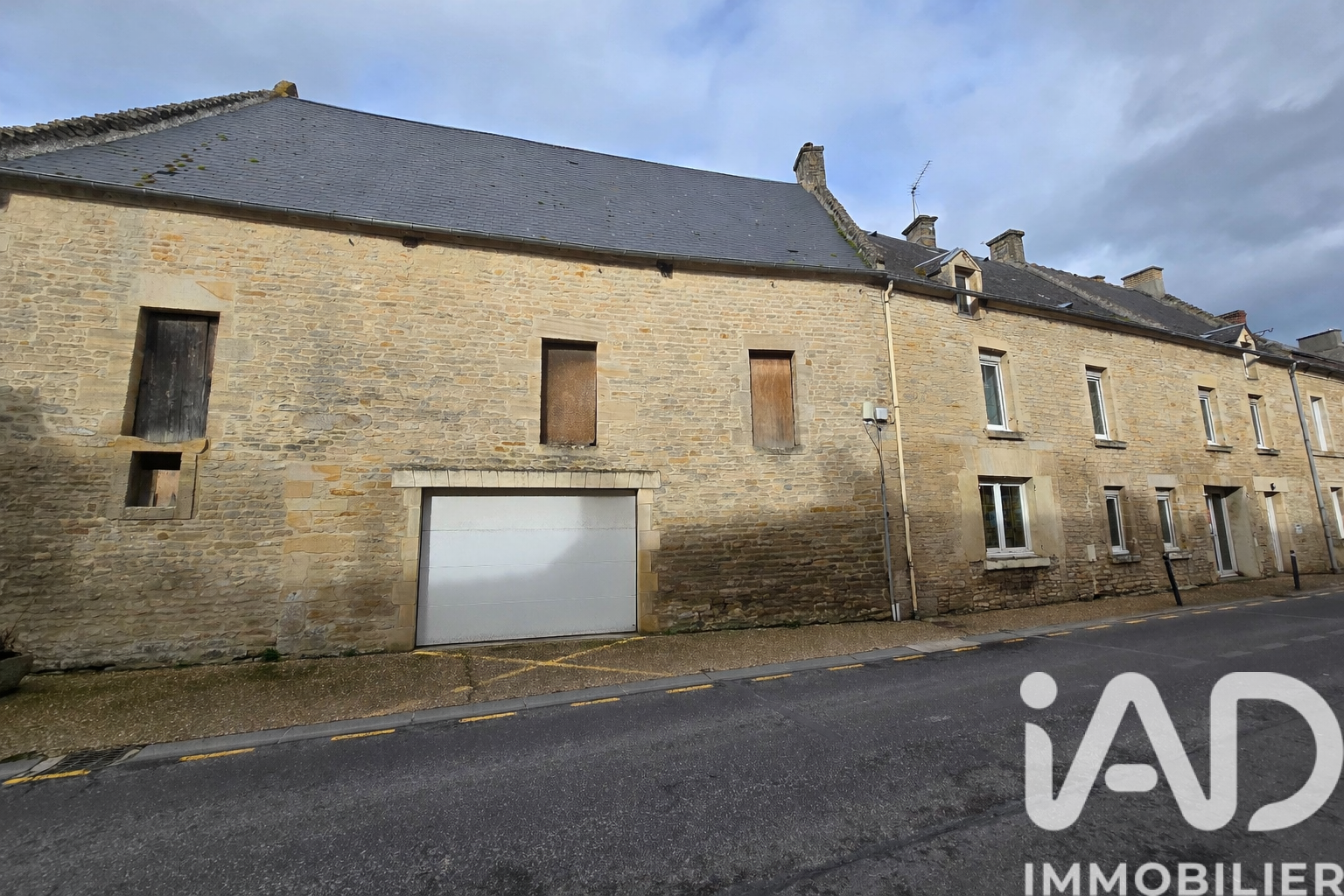 Reviers - 197m² - 9p. - 5ch.