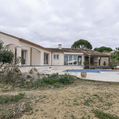 Maison 5 pièces 554910 €