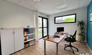 Bureau  14 m² à louer à Champagne-au-Mont-d'Or (69410)