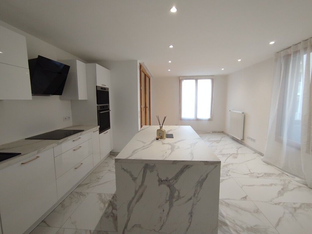 Appartement  T3 à louer Annemasse 74100