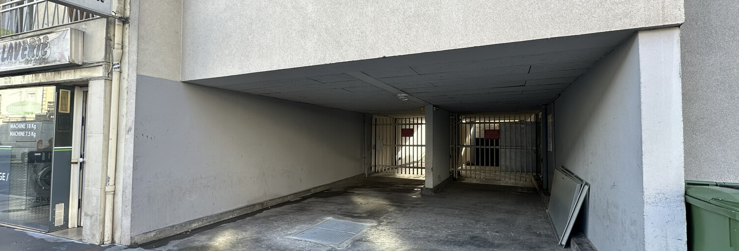 Garage   m² à louer à Bordeaux (33000)