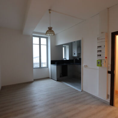 Appartement 3 pièces 395 €