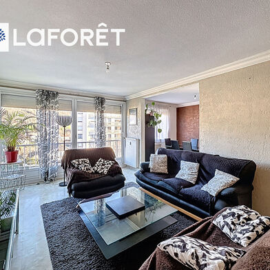 Appartement 4 pièces 165000 €