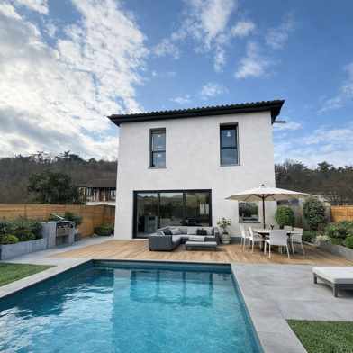 Maison 5 pièces 499900 €