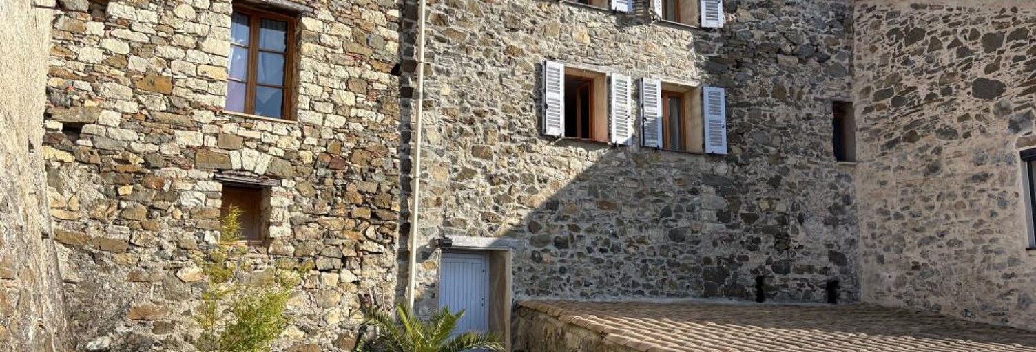 Maison 3 Pièces 77 m² à vendre à Saint-Sauveur-sur-Tinée (06420)