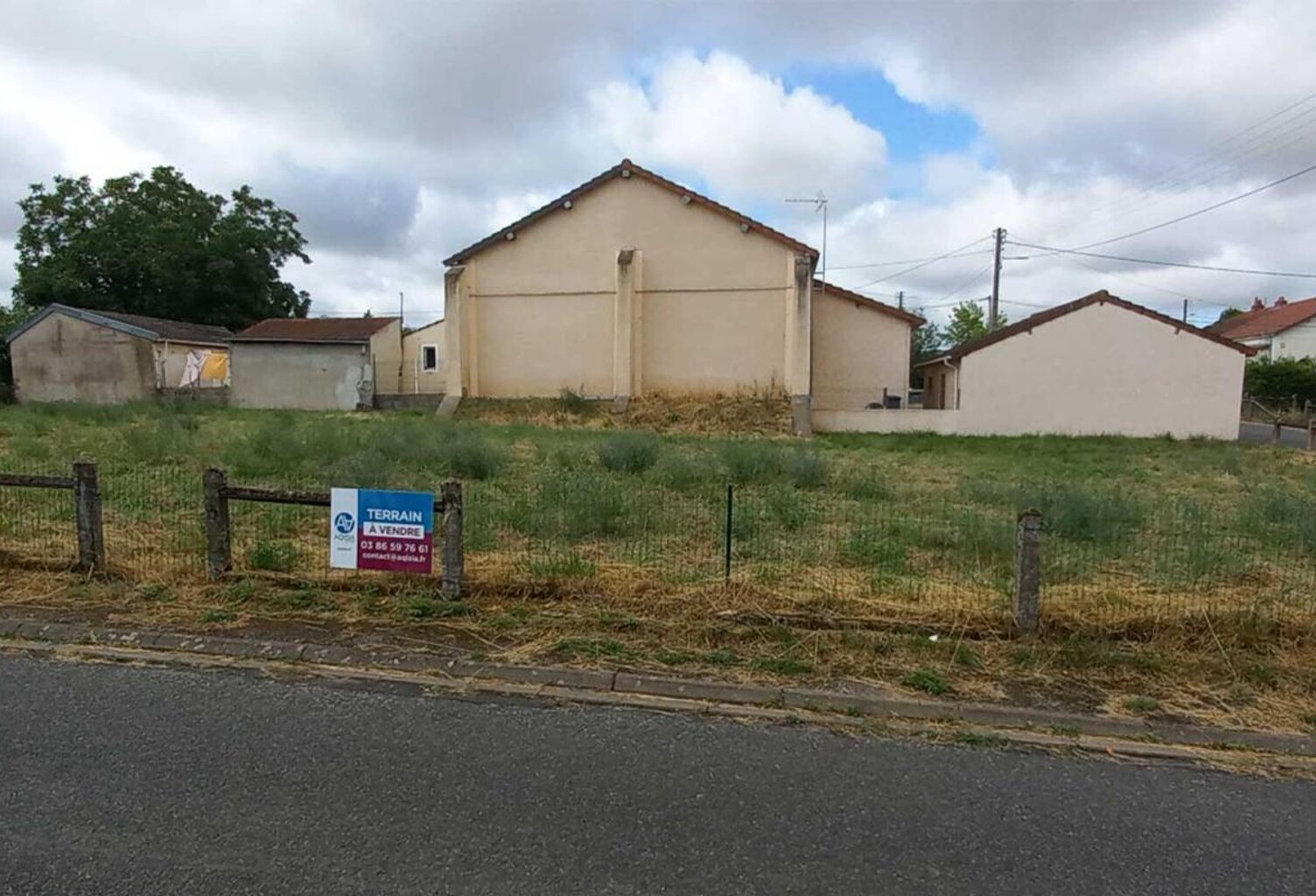 Terrain à bâtir - 823 m² — photo 1