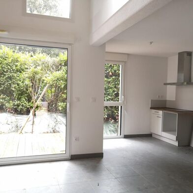 Maison 3 pièces 787 €