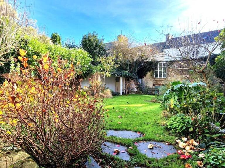 A vendre-Bretagne-Finistère-Douarnenez-maison-jardin-sous-sol — photo 1
