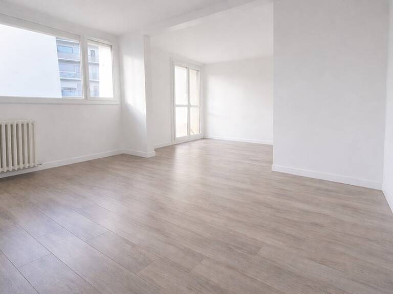 CHARTRES - QUARTIER PRISE - Appartement T2/T3 sécurisé - 53m² avec balcon — photo 1