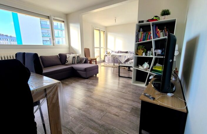 CHARTRES - QUARTIER PRISE - Appartement T2/T3 sécurisé - 53m² avec balcon — photo 3