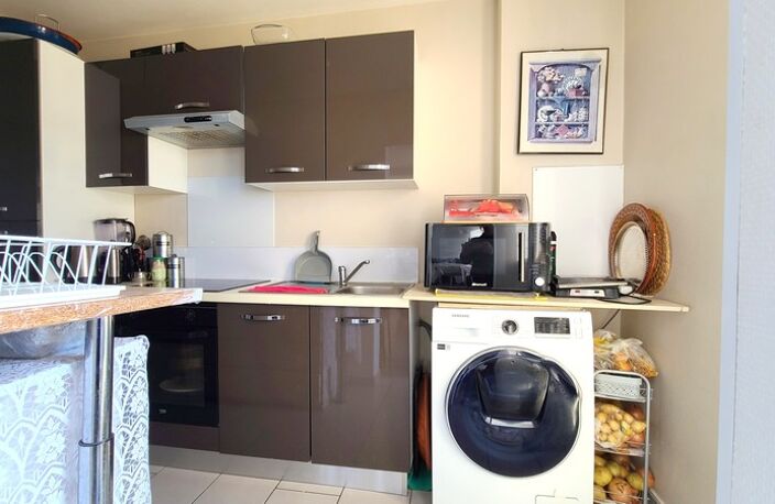 CHARTRES - QUARTIER PRISE - Appartement T2/T3 sécurisé - 53m² avec balcon — photo 5