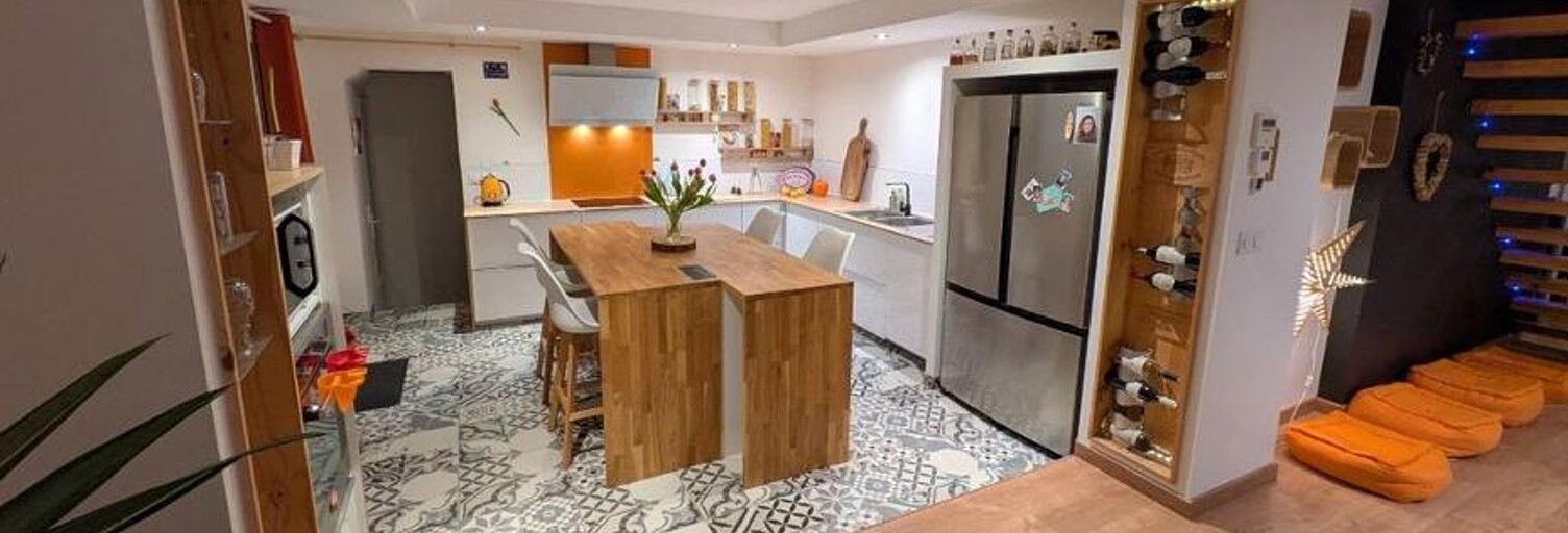 Maison 5 Pièces 170 m² à louer à Laruscade (33620)