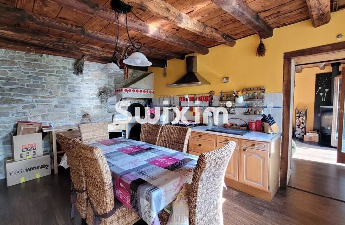 Maison de village en pierre cuiseaux — photo 3