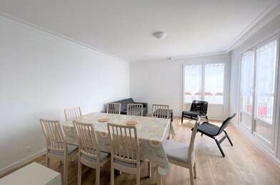 Appartement 6 pièces 390 €