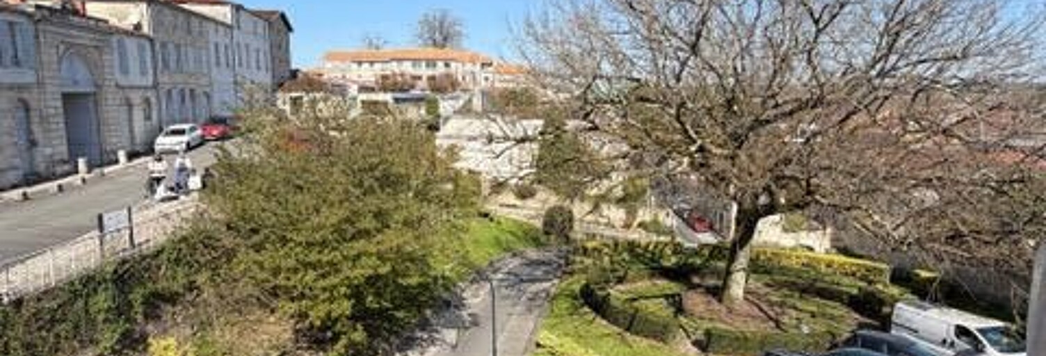 Appartement 1 Pièce 25 m² à louer à Saintes (17100)