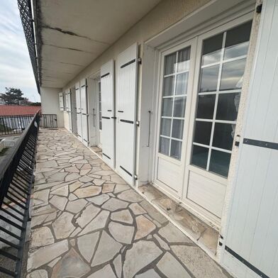 Appartement 4 pièces 190800 €