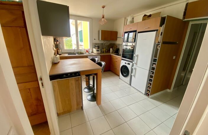 Bron secteur piscine 70 m² top 1er achat ou colocation rentable — photo 5