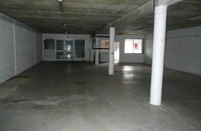 ⚜ A LOUER CHATEAUBERNARD Zone Commercial Local Bureau ⚜ — photo du bien