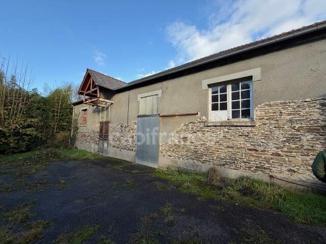 EXCLUSIVITÉ - Maison à vendre 3 pièces avec HANGAR - CARHAIX PLOUGUER (29) — photo du bien