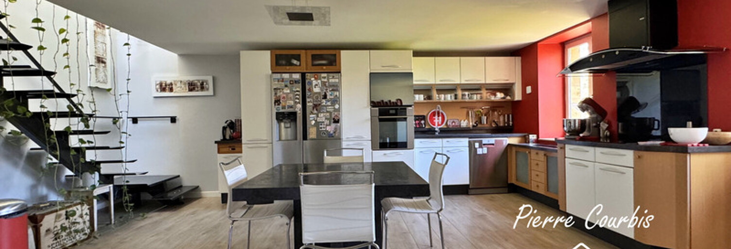 Maison 6 Pièces 224 m² à vendre à Porte des Pierres Dorées (69400)