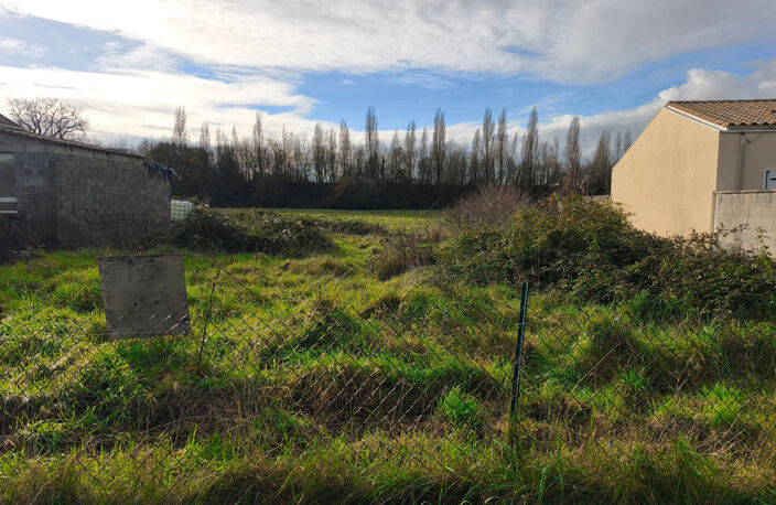 Axe 4 voies La Rochelle / Niort, terrain à vendre de 524m² — photo 2