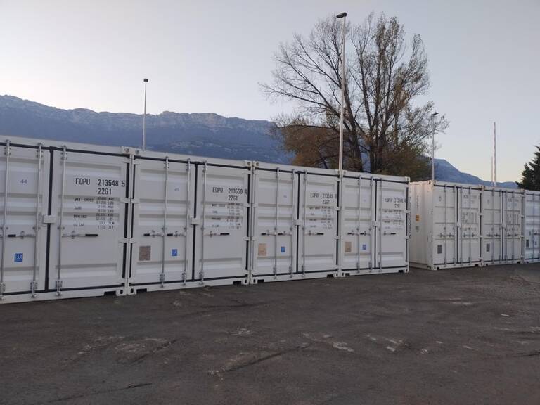CONTAINERS à louer SAINT JEOIRE PRIEURE (73) — photo 1