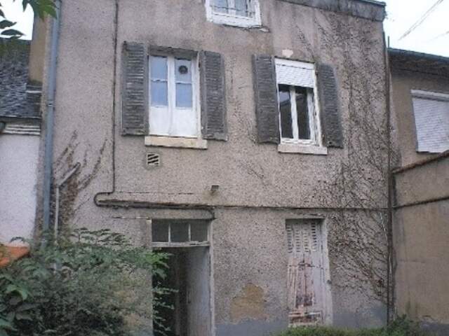 A vendre VIERZON (18) immeuble de rapport 6 lots — photo du bien