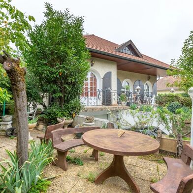 Maison 6 pièces 349000 €