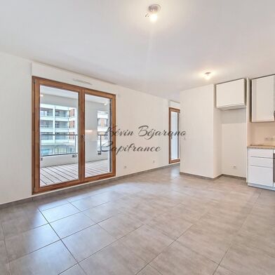 Appartement 2 pièces 1300 €