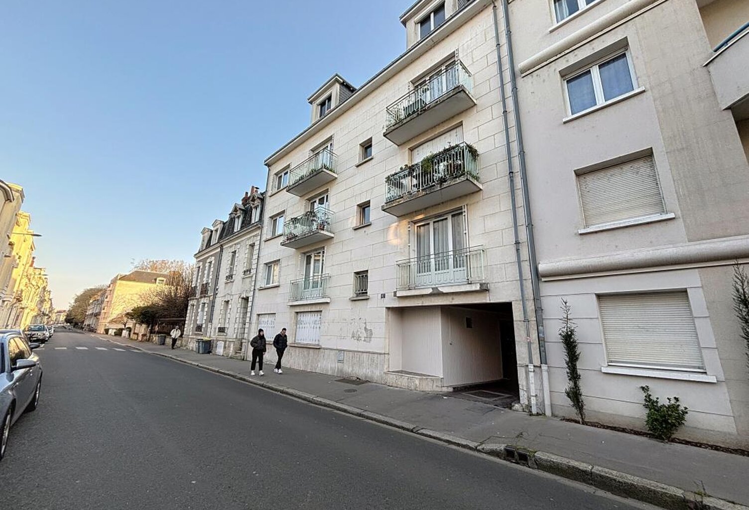 Appartement À Vendre — photo 1